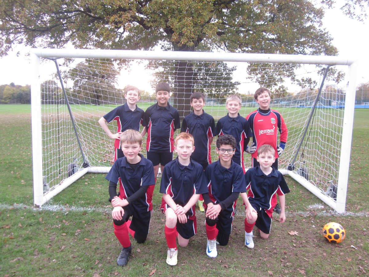 sonningprimary's tweet photo. Well done to our football team, who won 3-0 and drew 3-3 in their latest league matches! We have been very impressed with your team work and commitment. Girls' football matches will be commencing soon :) #buildingstrongfoundations https://t.co/Jwq1kKiSG7