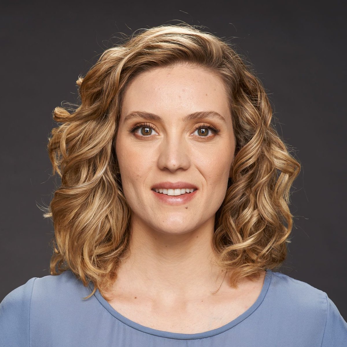 HAPPY BIRTHDAY to our Delphine, the wonderful and incredibly talented Evelyne Brochu!