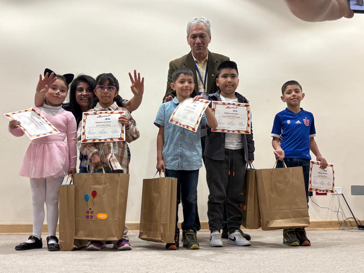 Como es tradicional, se realizó el egreso del Programa de Seguimiento de Prematuros del <a href="/HospitalSerena/">Hospital de La Serena</a>, tras 7 años de control en el #DíaMundialDelPrematuro. Felicitaciones a ellos y sus familias.