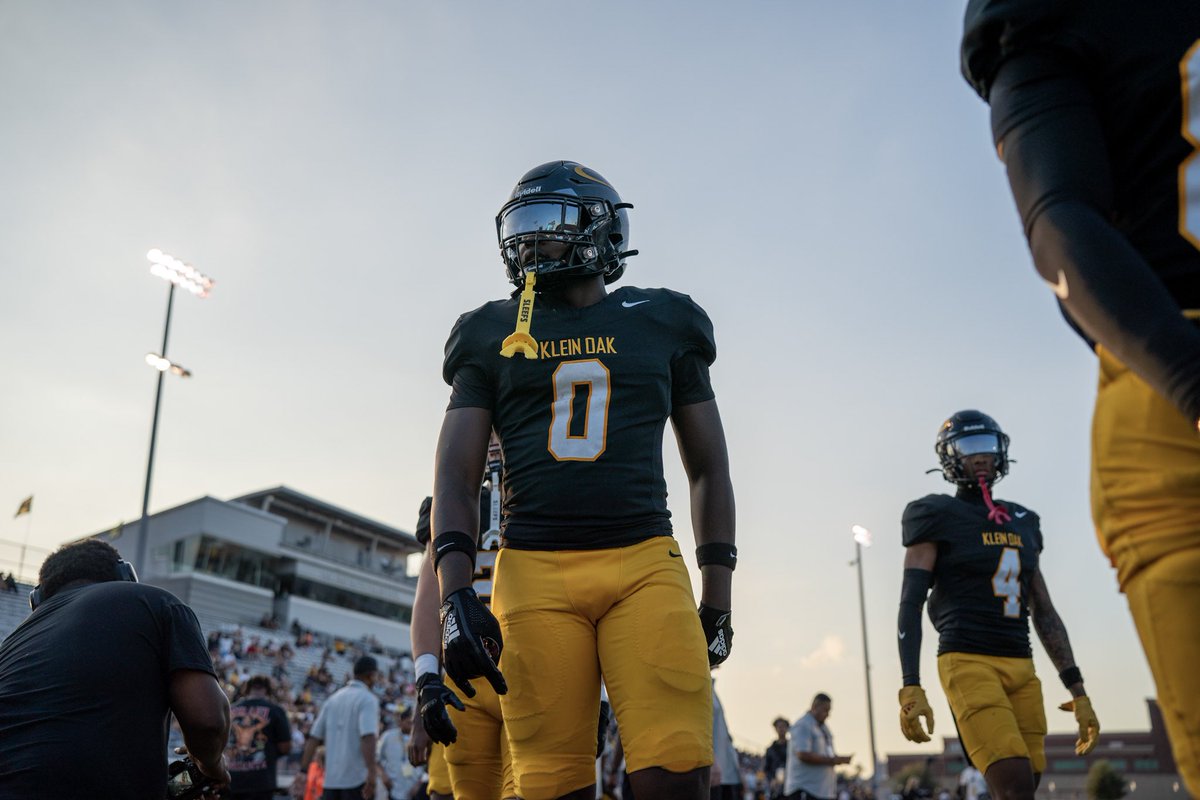 I want to say thank you to <a href="/KLEINOAKFB/">Klein Oak High School Football</a> and all the coaches that have coached me throughout my 4 years and have taught me how to become the player and person I am today. I wanna also thank my teammates for pushing me to the best I can be. It was a honor playing for the Klein Oak