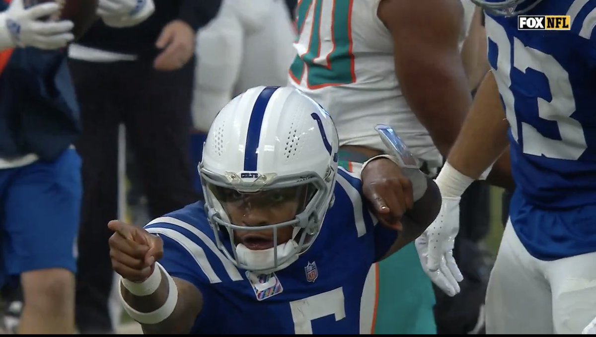 Anthony Richardson in Q1

• 5/6
• 88 passing yards 
• 12 rushing yards 
• 1 TD (2 plays into the Q2) 

🔥🔥🔥