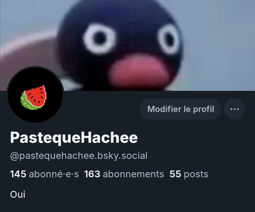 PastequeHachee's tweet photo. On migre lentement sur le ciel bleu, n'hésitez pas à suivre, on repasse juste ici pour dire aux macronos de chialer de temps à autres https://t.co/v04PoNc9SJ