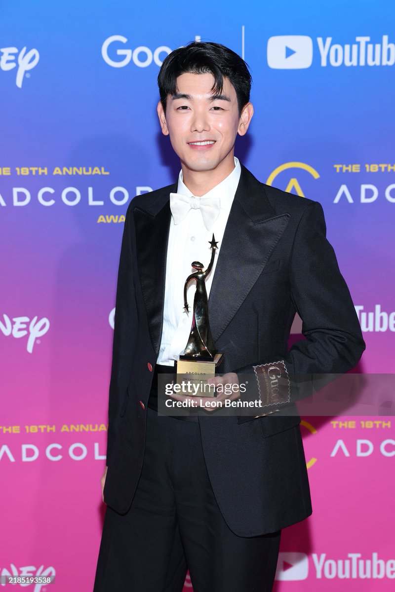 wackycashew's tweet photo. One of the @ADCOLOR Honorees this year was @thedivestudios!! Bravo, @ericnamofficial @eddienam @briannam10 and team!! 🥳🎉🙌🏻
#adcolor #18thAnnualADCOLORAwards #DIVEStudios #ADCOLORCatalysts #EricNam #에릭남 #NamNation https://t.co/Vq4ErrWhlo