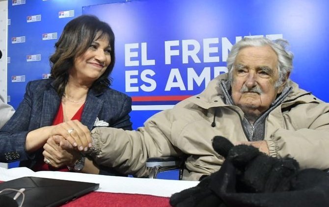 urraburu's tweet image. Este #repuesto nos va a costar 13.667 dólares por mes. 820.000 dólares en los próximos 5 años.
Más todos los gastos que vote y los viajes que haga.