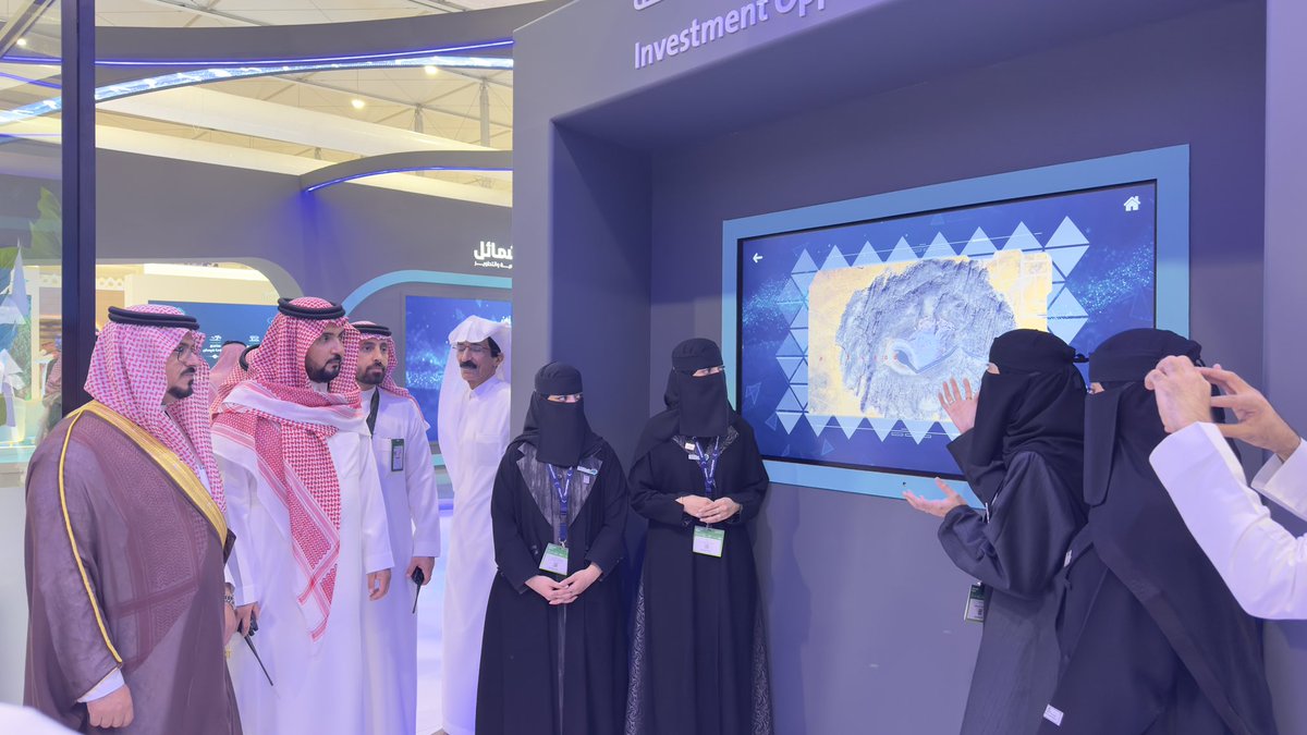 la7_Noura's tweet photo. لقد كان لي الشرف بالمشاركة في الحدث العالمي #سيتي_سكيب_العالمي #CityscapeGlobal مع أمانة منطقة حائل وفخوره لكوني ضمن فريق عمل متميز 🙏🏽
#حائل_الأجمل
#أمانة_منطقة_حائل
#CityscapeGlobal
#CSGlobal2024
#CSGlobalKSA https://t.co/s75VK9SkIo