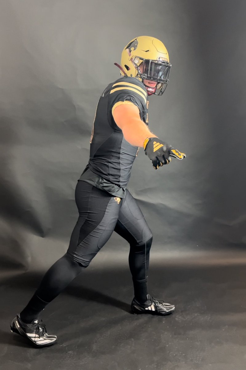 ElijahLagg's tweet photo. Thankful for the offer to play TE for Texas State Bobcats!! @TXSTATEFOOTBALL @GJKinne @CoachWillBryant @CoachDavisCLCC @CoachSwaggy_T @coachfleming17 @CoachMDavis12 @MSJUCOREPORT @JUCOFFrenzy @noiceysports @On3Recruits https://t.co/DwyYmRiKZl