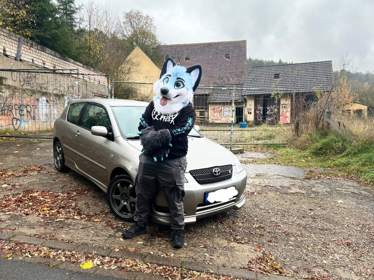 Neues Auto, gleich mal mit 100 Sachen 80 auf die Autobahn 😎

TL;DR: Got a new Car 🎉