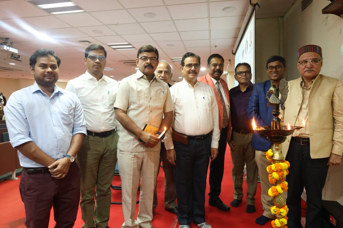 IITPAT's tweet photo. The Indian Institute of Chemical Engineers (IIChE) Patna Regional Centre and the Department of Chemical and Biochemical Engineering (CBE) at IIT Patna jointly inaugurated the IIChE Student Chapter at IIT Patna on 16thNov 2024.
#IIChE #IITPatna #ChemicalEngineering #Innovation https://t.co/BO1axlg4OO