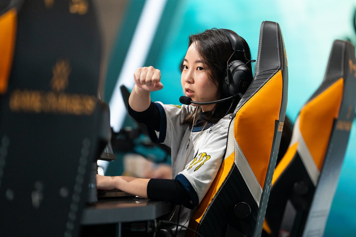 MrRogerio17's tweet photo. Passou por Stars Horizon, Havan Liberty, B4, Legacy e hoje no MIBR

É pouco elogiado como a @sayurivlr tá tanto tempo no cenário e sempre consegue estar/montar times competitivos. 

Virou IGL num momento necessário e copou 2 GC-BR e é vice-campeã do mundo
Camila Oban "Sayuri" https://t.co/xLc3lrqm7t