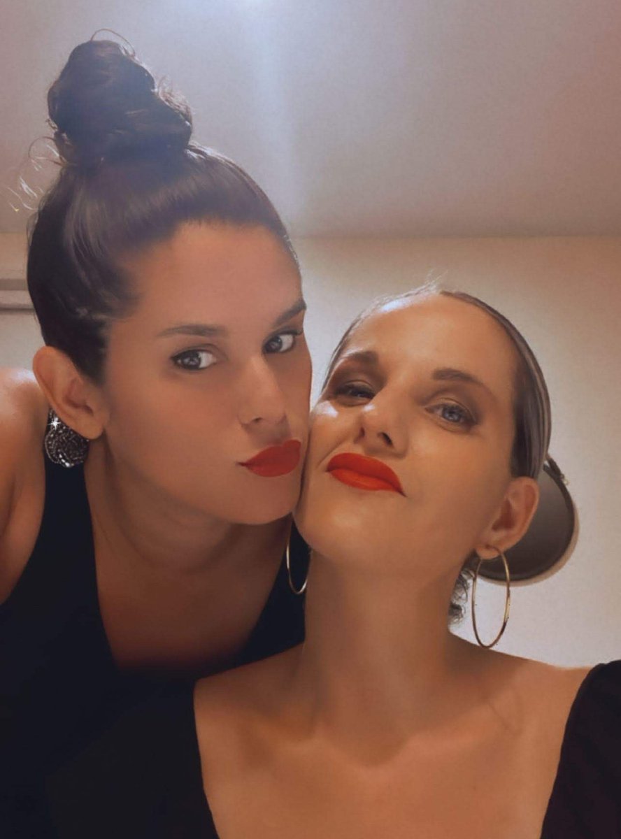 FELIZ ANIVERSARIO VYS 🤍