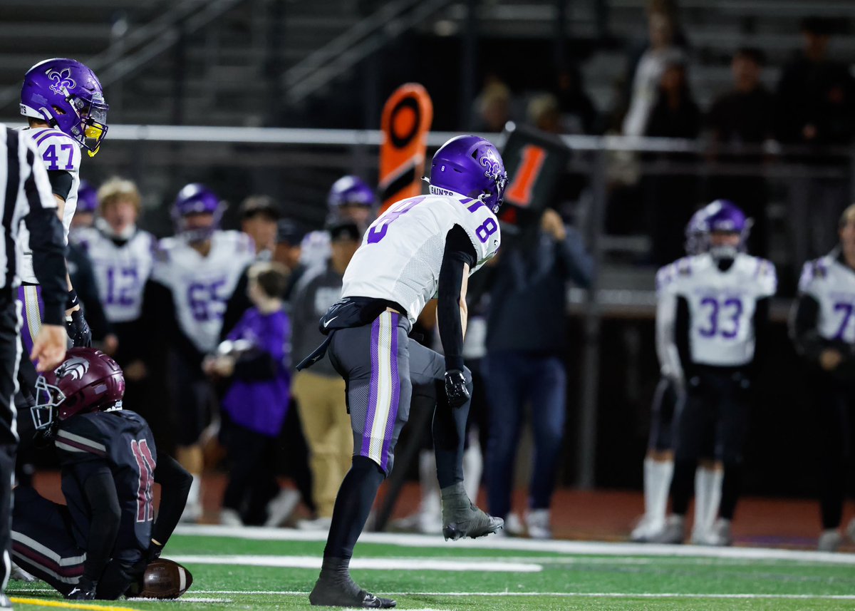 Cody Wells (@codywellss) on Twitter photo Blessed to be recognized as All-Region 1st team Linebacker!! <a href="/JUSTCHILLY/">Just Chilly</a> <a href="/CodyTCameron/">Cody Cameron</a> <a href="/azc_obert/">Richard Obert</a> Blessed to be recognized as All-Region 1st team Linebacker!! <a href="/JUSTCHILLY/">Just Chilly</a> <a href="/CodyTCameron/">Cody Cameron</a> <a href="/azc_obert/">Richard Obert</a>