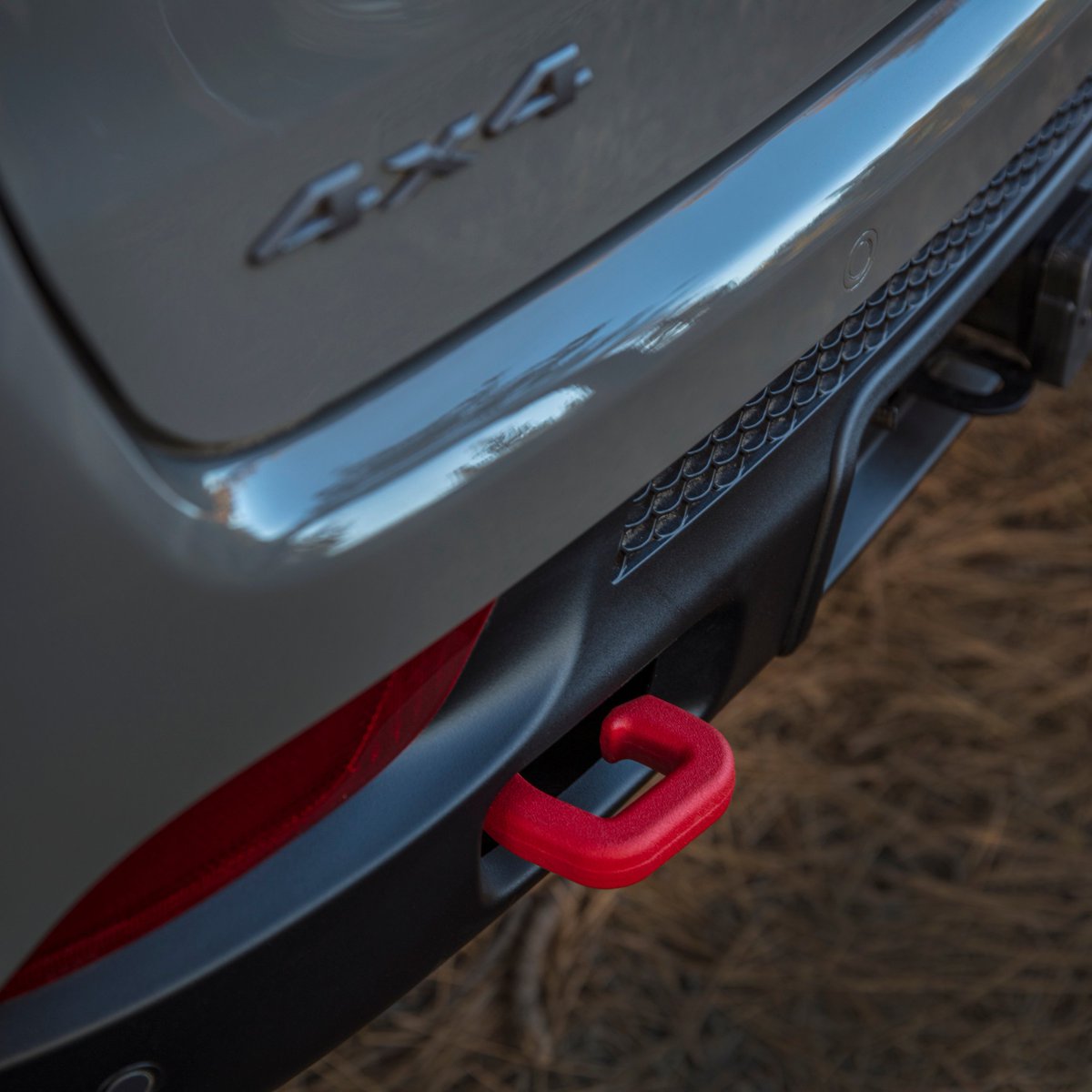 StellantisNA's tweet image. The 2024 @Jeep® Compass Trailhawk is equipped for the incredible with legendary Trail Rated 4x4 capability you expect from Jeep, plus best-in-class horsepower and torque. Learn more about this force of nature at Jeep.com. #Jeep #OIIIIIIIO