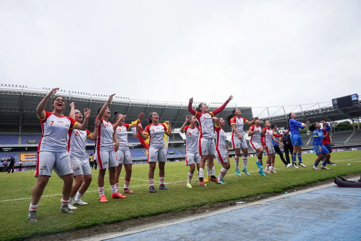 #Bogotá se coronó campeón en fútbol femenino de los I Juegos Nacionales Juveniles.
#JuegosJuveniles2024 #EjeCafetero 

Felicitaciones al Instituto Distrital de Recreación y Deporte <a href="/IDRD/">🟨🟥Recreación y Deporte</a> por la inmensa labor que están haciendo en Armenia.

elperiodicodeportivo.com.co/bogota-se-coro…