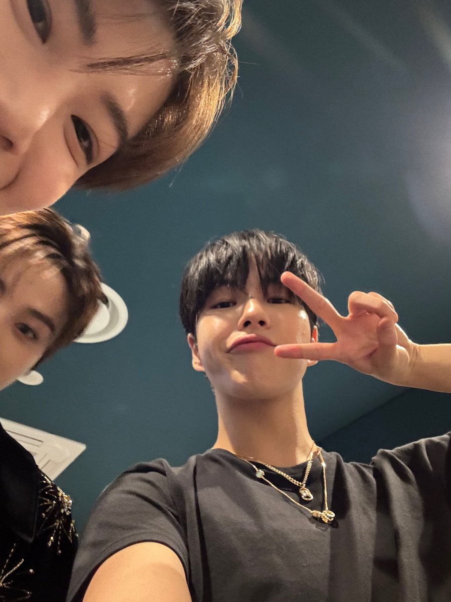 lovelyjaehyuk_'s tweet image. 241117 weverse [post] #윤재혁