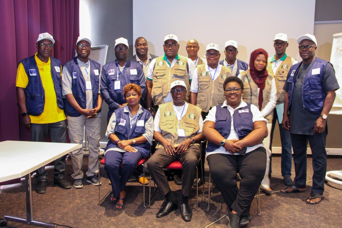 Elections Législatives 2024: Visite de la délégation de la <a href="/ecowas_cedeao/">Ecowas - Cedeao</a>  et Signature du livre d'or

#Emam #electionslegislatives2024 #Sunulegislative2024 #SenegalVote

<a href="/WANEP_Regional/">WANEP_Regional</a> <a href="/UEauSenegal/">UE au Sénégal</a> <a href="/econec_resao/">ECONEC RESAO</a>