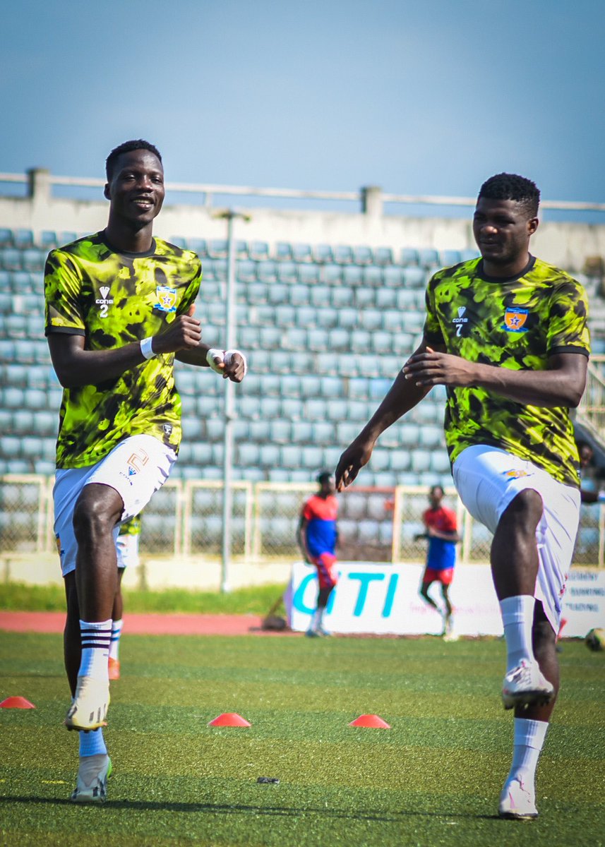 ssstarsupdates's tweet photo. WARM UP:
Final preparations…..

@SunshineFCAkure 🆚 @LobiStars 

Kick off soon 🔜🤩

🟠⚪️🔵✨
#NPFL25 // #SUNLOB // MD 1️⃣2️⃣
#OwenaWhales
#SunshineStarsUpdate https://t.co/izzqYkjh7G