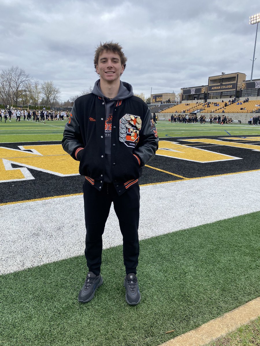 Was back on campus with <a href="/AdrianCollegeFB/">Adrian College Football</a> yesterday for a game day visit! Thank you for the invite <a href="/Coach_Ty_Palka/">Tyler Palka</a> !
<a href="/SmTownScouting/">SmallTownScouting</a> <a href="/PrepRedzoneMI/">Prep Redzone Michigan</a> <a href="/One11Recruiting/">One11 Recruiting</a> <a href="/MIexposure/">Michigan Exposure</a>