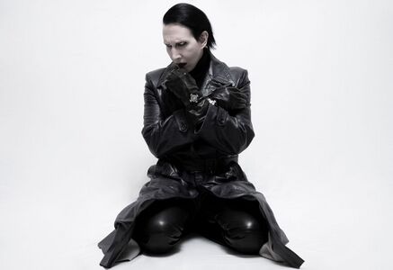 Goretober13's tweet photo. Manson's new album #AUOG  in 4 days!.🥹😈🌹🖤#mansontwt @marilynmanson https://t.co/ieB1uAkSyL