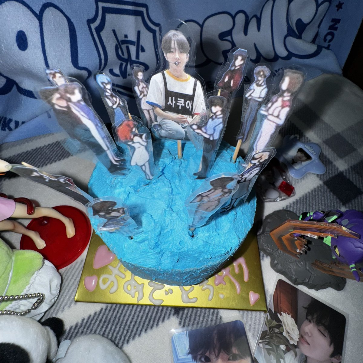 sakubread1004's tweet photo. 👏오메데토、사쿠👏
👏おめでとう、サク👏

#듀듀듀_사쿠야생일축하한다는뜻
#サクヤ幸せでいてね
#SAKUPPANGDAY
#HAPPYSAKUYADAY https://t.co/KkjIn9qLCh