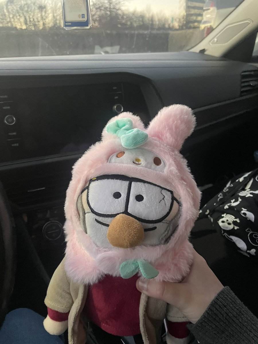 dailyfordplush's tweet photo. Oh boy! Ford Plush has a new outfit! 
#GravityFalls
#fordpines https://t.co/OSDa1LoYEY