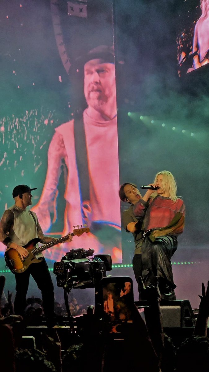 pretodeclasse's tweet photo. Bleed it out, São Paulo https://t.co/jzVlEKjIiS