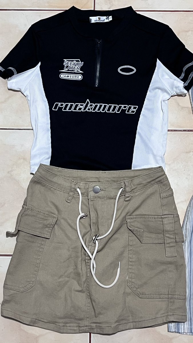 77644902277R's tweet photo. เสื้อผ้าไม่เคยยใส่เลยยซื้อเก็บ ใหม่มากเซ็ดเวียดนามป้ายห้อย เซ็ตละ 150.- ส่งฟรี เค้าขายเป็นเซ็ดนะคะ รับแยกแจงได้งับขอบวกค่าส่งนะคะ🙏🏻 ** สีจริงสวยมากกขอพตได้งับ #เสื้อผ้ามือสองราคา #เสื้อผ้ามือสองสภาพนางฟ้า #เสื้อผ้ามือ1 #ส่งต่อเสื้อผ้ามือ1 #ฟีด #ติดตามด้วยนะคะ https://t.co/jOVjPA7HDo