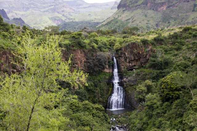 Hace 5000 años el Sáhara se convirtió en el desierto que es hoy. Pero existe un puñado de sitios que nos recuerdan el paraíso que fue. Jebel Marra (Sudán) es uno de ellos.