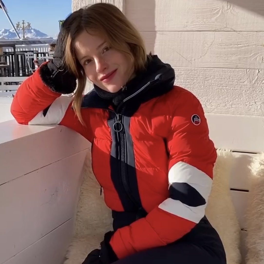 currentslopes's tweet image. Celebrating our 5th monthsary with an unforgettable ski trip in the Alps, enjoying the breathtaking views, relaxing in a hot tub, and making cherished memories together ⛷️🥂🌹