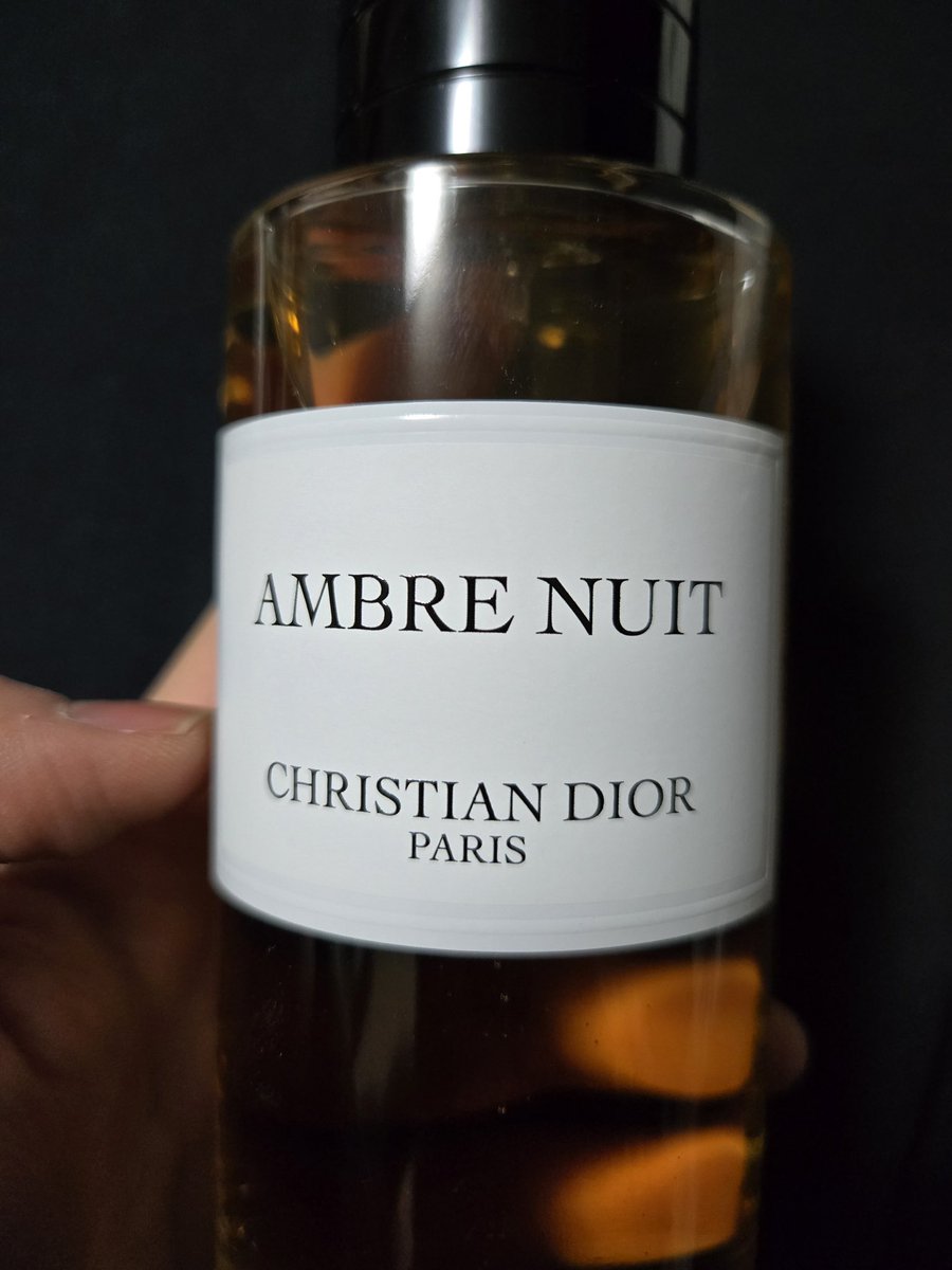 yeonjun's current perfume! ('ambre nuit' DIOR ₩202.247 / $145,12