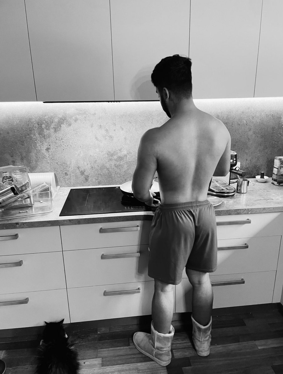 aussieBrownboy's tweet photo. https://t.co/356FBSWOhk