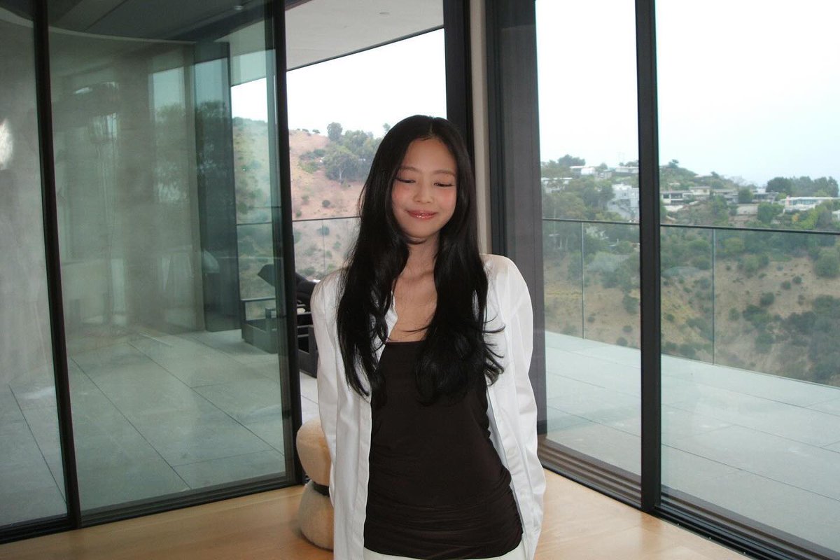 hello world she is my lovely girl