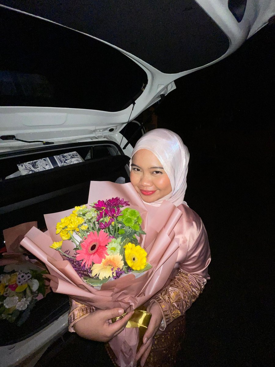 _ssangko's tweet photo. Flowers collections 🌷💐 genuinely love them all so much. i hope the flowers flourished, blooms and smells this way forever 🥹 https://t.co/3XCNvNptJL
