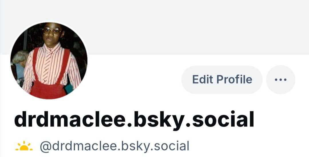 drdmaclee's tweet image. Come holla at your girl!