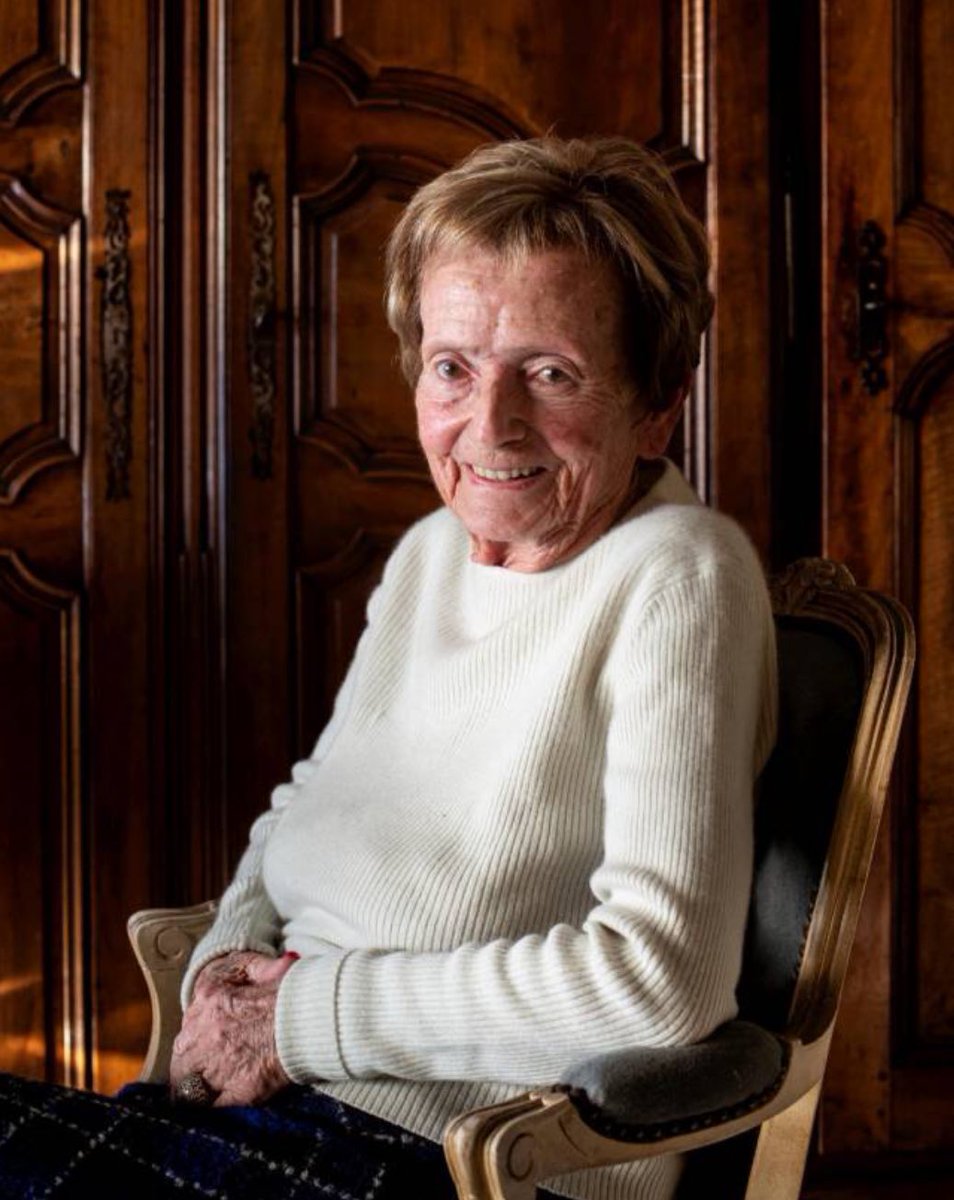 With great sadness, we received the news about the passing of Auschwitz Survivor Denise Holstein.

Denise Holstein (6 February 1927 – 16 November 2024)  dedicated her life to sharing her testimony and educating future generations about the atrocities she endured. She wrote two