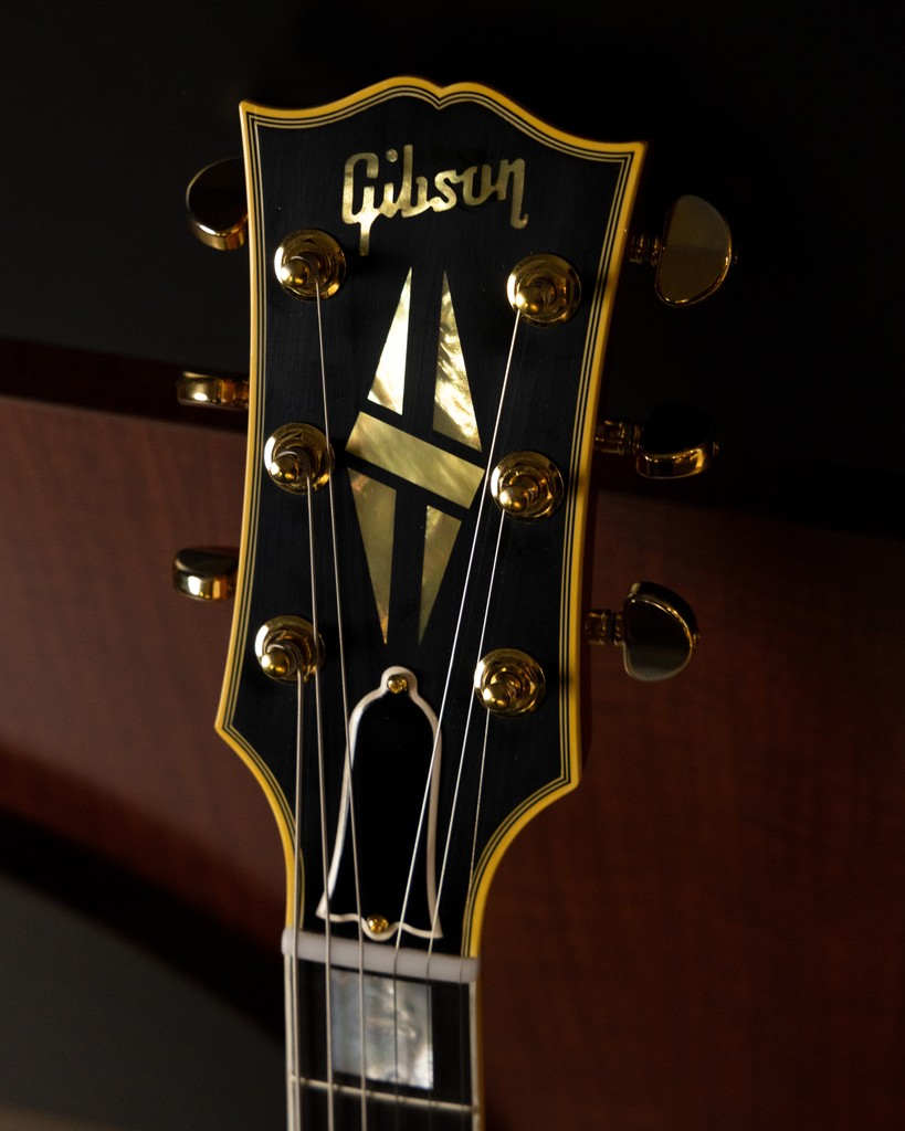 The Music Zoo (@themusiczoo) on Twitter photo Should we ๐๐๐๐๐ ๐๐ ๐๐๐๐๐๐๐?โฃ ๐คต
โฃ
Put on your #Gibsunday best and grab this awesome ๐๐ข๐๐ฌ๐จ๐ง ๐๐ฎ๐ฌ๐ญ๐จ๐ฆ ๐๐ก๐จ๐ฉ ๐๐๐๐ ๐๐-๐๐๐ ๐๐๐ข๐ฌ๐ฎ๐ that just landed here at The Music Zoo!โฃ
โฃ
Shop now: bit.ly/MZgibsoncustom
#gibsones335 #es335 #gibson Should we ๐๐๐๐๐ ๐๐ ๐๐๐๐๐๐๐?โฃ ๐คต
โฃ
Put on your #Gibsunday best and grab this awesome ๐๐ข๐๐ฌ๐จ๐ง ๐๐ฎ๐ฌ๐ญ๐จ๐ฆ ๐๐ก๐จ๐ฉ ๐๐๐๐ ๐๐-๐๐๐ ๐๐๐ข๐ฌ๐ฎ๐ that just landed here at The Music Zoo!โฃ
โฃ
Shop now: bit.ly/MZgibsoncustom
#gibsones335 #es335 #gibson