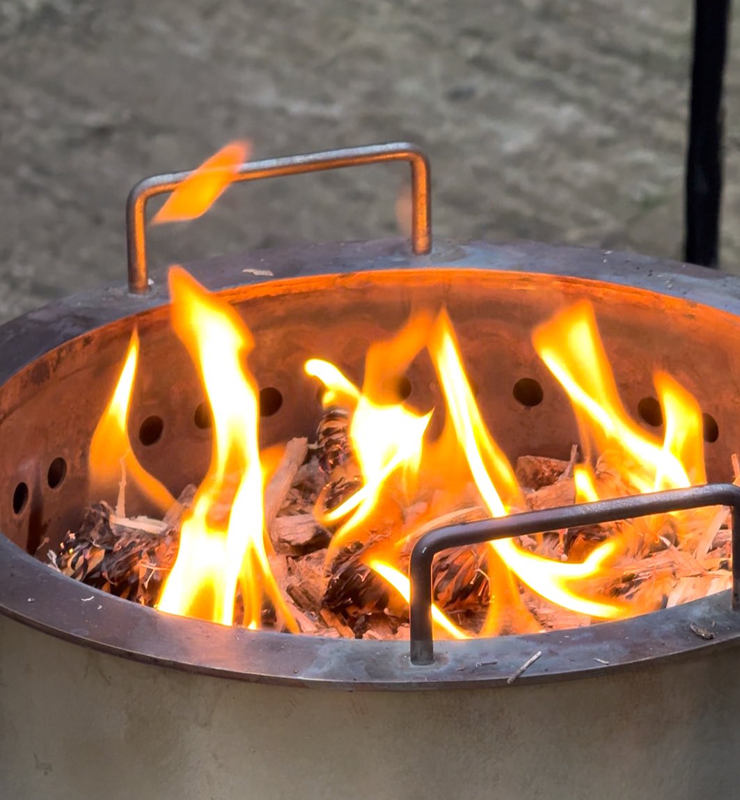 CropShots's tweet image. Fascinating glimpse into the world of biochar at yesterday’s @earthlybiochar  Springwater Farm, Devon workshop. Lots of optimism for potential uses in the U..K. #biochar