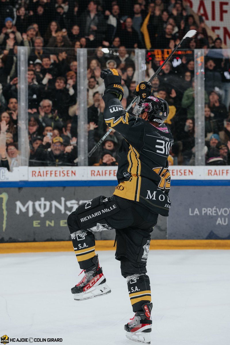 Hockey-Club Ajoie (@hc_ajoie_off) on Twitter photo Le ๐๐๐ฎ๐ง๐ & ๐๐จ๐ข๐ซ te va bien Pierre-Edouard ๐๐ค
๐ธ <a href="/colingirard20/">Colin Girard</a> Le ๐๐๐ฎ๐ง๐ & ๐๐จ๐ข๐ซ te va bien Pierre-Edouard ๐๐ค
๐ธ <a href="/colingirard20/">Colin Girard</a>