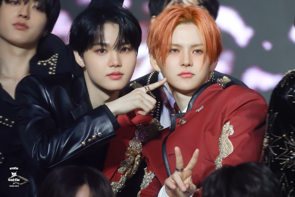 cutecattie0515's tweet image. 241117 KGMA
 
🐱🐰귀요미💗💗

 #트레저 #TREASURE
 #YOSHI #요시 #ヨシ 
#도영 #DOYOUNG #ドヨン