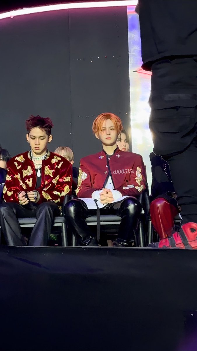 241117 KGMA

🐱🍊

#YOSHI #요시 #ヨシ 
#TREASURE #트레저