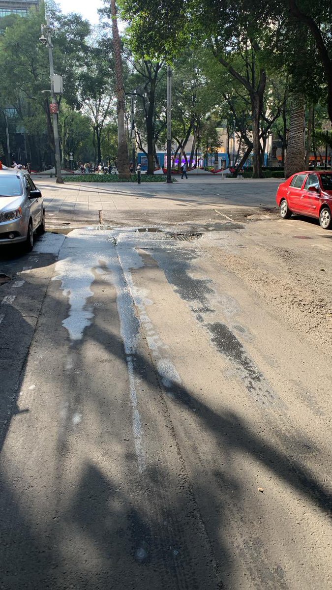 ilse8's tweet photo. @SacmexCDMX hay una fuga de agua en calle Río Nilo esquina avenida Reforma @AlcCuauhtemocMx https://t.co/CWdowmykjG