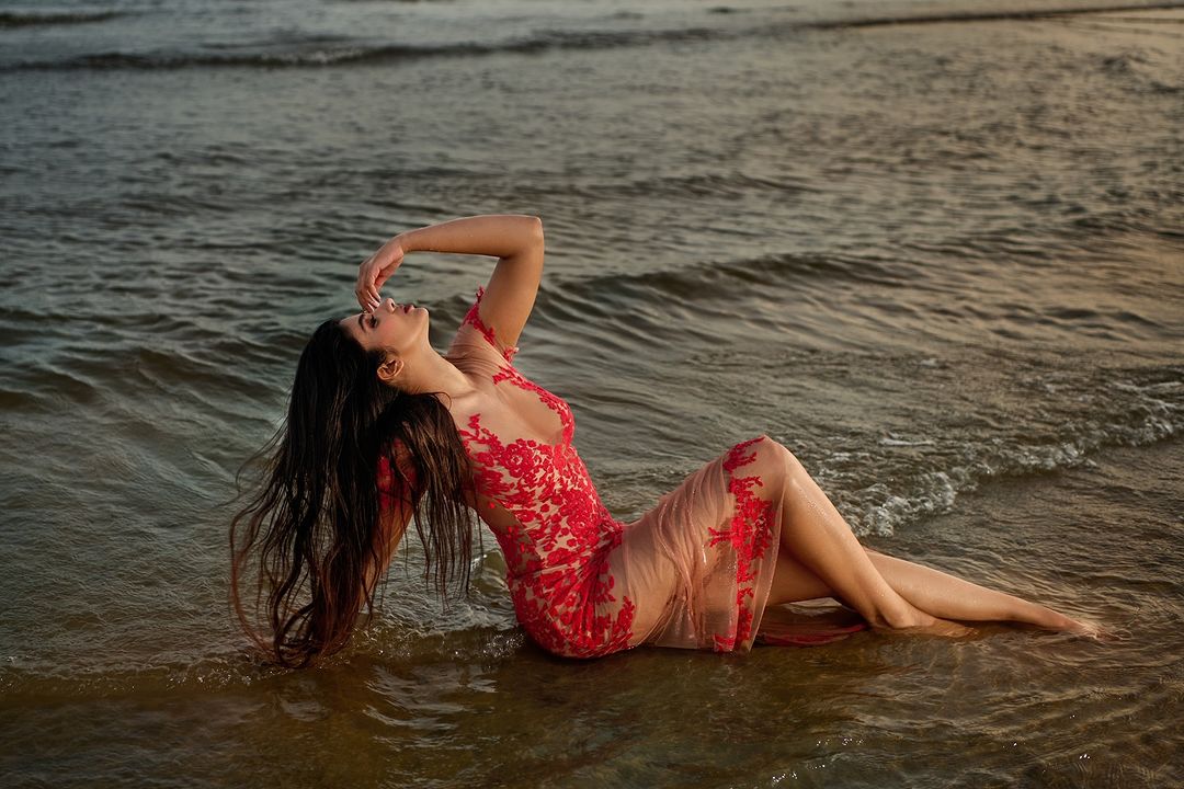 GcmQ7O5XwAACD_i?format=jpg&name=medium