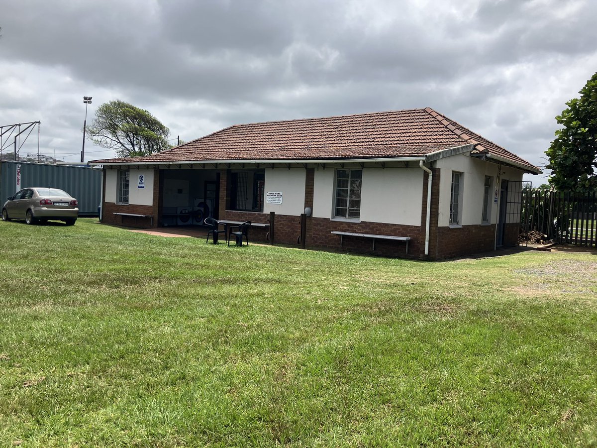 Para Archery Coach Southern Africa Training Camp Day 2 at the wonderful Kings Park Archery Club Durban RSA. Working on alignment with training bows <a href="/worldarchery/">World Archery</a> <a href="/uk_sport/">UK Sport</a> <a href="/archerygb/">Archery GB</a>