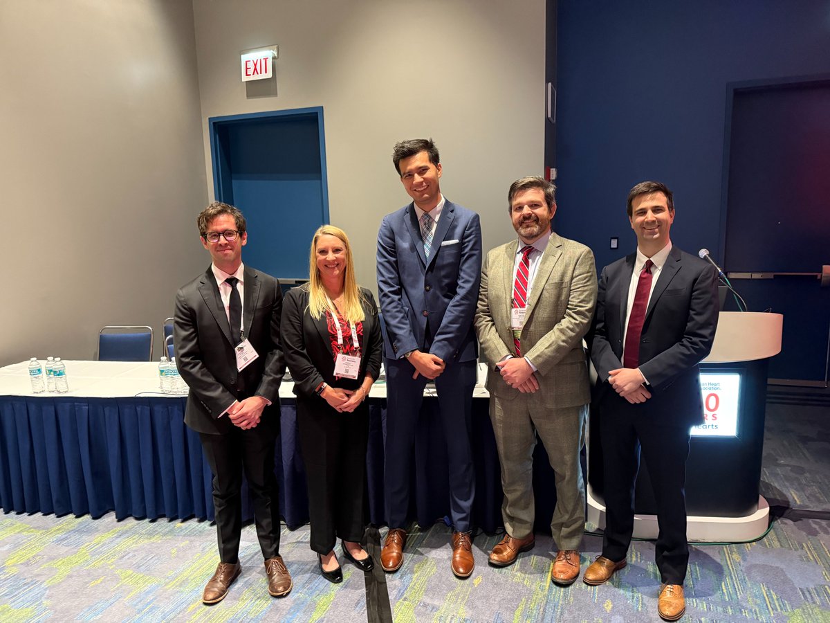 lisarongmd's tweet image. Congrats to all the Vivien Thomas Early career awardees at #AHA2024!! Impressive showing of #clincial and #translational work by Mark Broadwin, Dunpeng Cai, Christopher Stone, Christopher Jensen @khq_md #CVSA