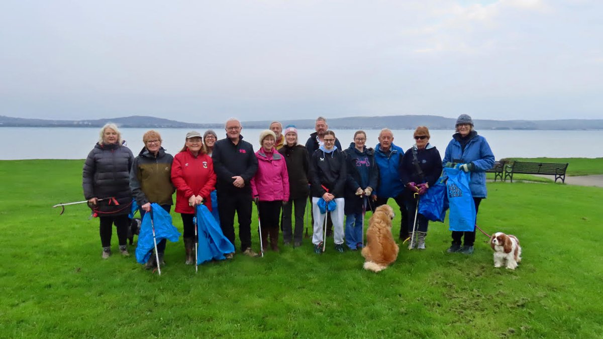 MartinMcRandal's tweet photo. A big thanks to the 16 beach cleaners who came out on a cold morning for Seapark Beach Clean. Always plenty to lift at Seapark - bottles, cans, food wrapping, broken glass, cigarette butts, dog poo bags, washed in plastics, wet wipes, sanitary products, etc. 21kgs in total lifted https://t.co/m90HYoHMOI