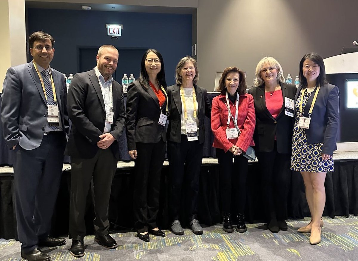 Thrilled by the success of our @atvbjournal session at #AHA24! 🌟 Spotlight on genomics, exercise, engineered tissues, and molecular mechanisms in cardiovascular calcification research.