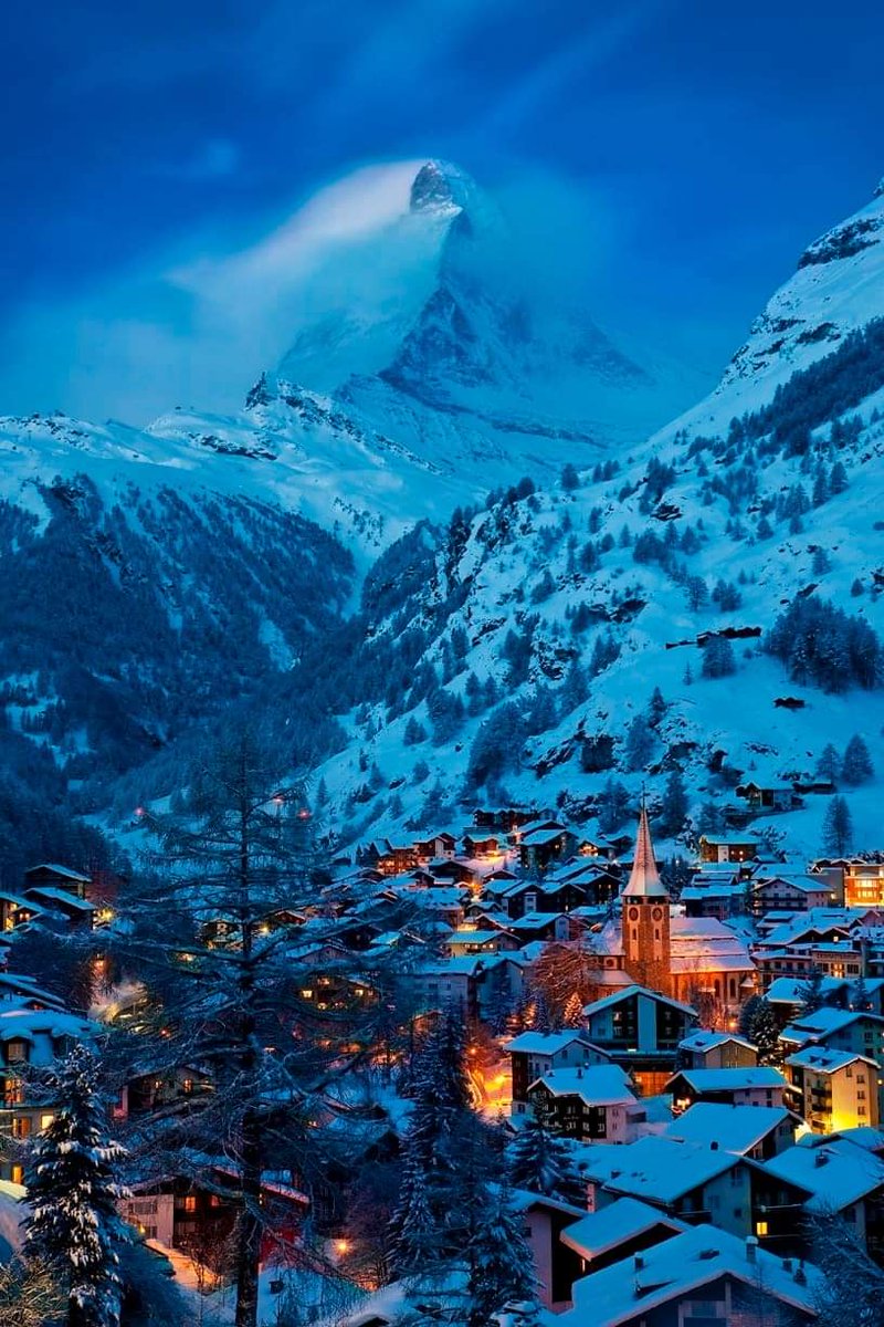 wanderingsouls4's tweet photo. Zermatt, Switzerland in Dec ☃️❄️🇨🇭
-
-
#grindelwald #swizerland #swiss #travel #mountains #swissalps #nature #interlak https://t.co/HIPhWzFEe3