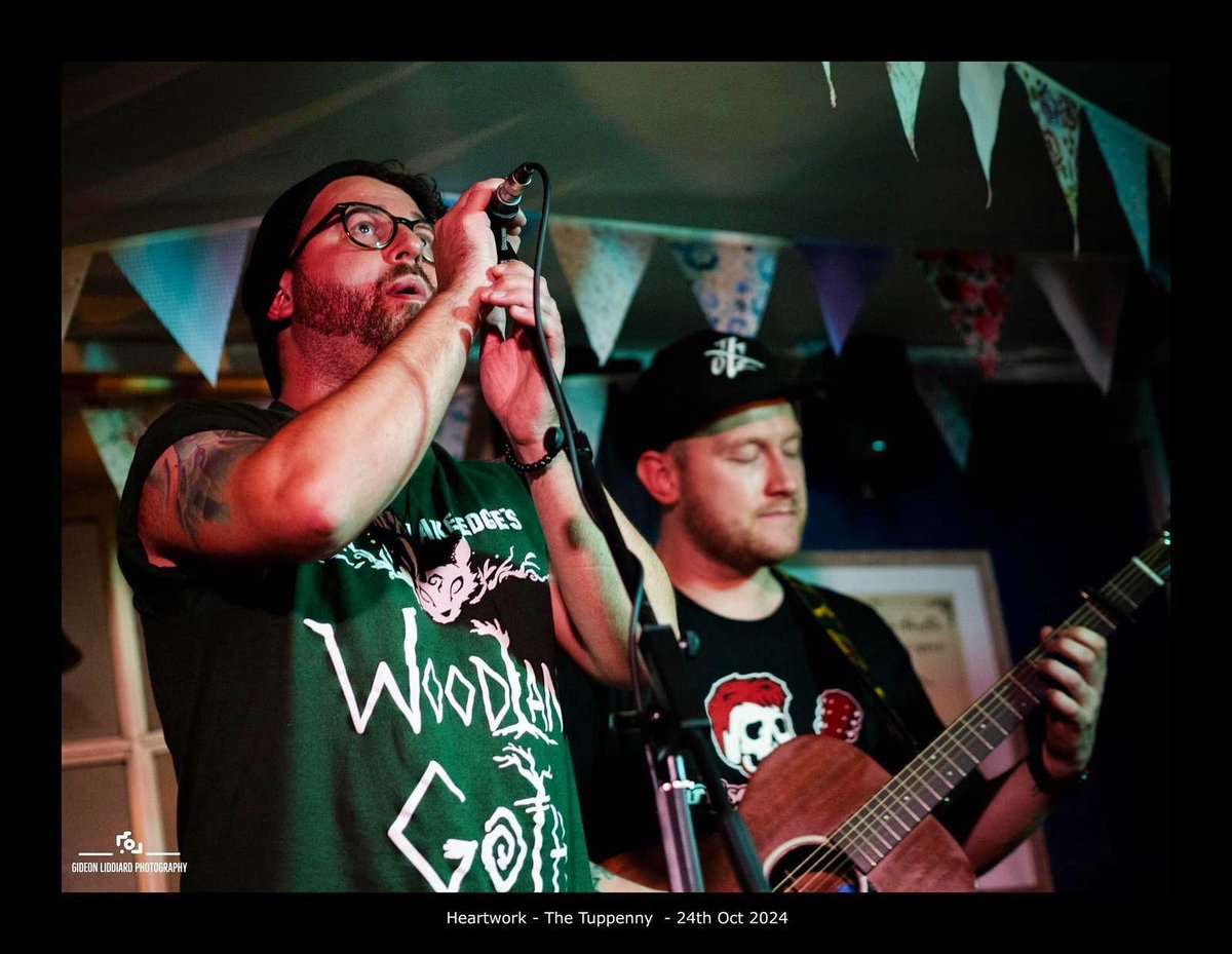 Went to see my brilliant mates, Heartwork and Brightr , play the @TheTuppenny the other week. 
I jumped up to sing my bit on Dans song ‘The Right Thing’.

Thanks to gideon liddiard for capturing it!

If you don’t know either act, check them out!