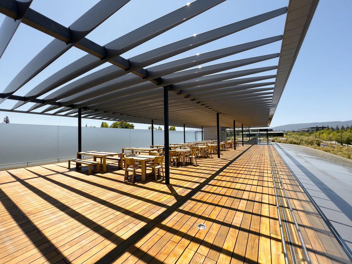 BasicAppleGuy's tweet image. Apple Park Visitor Center
