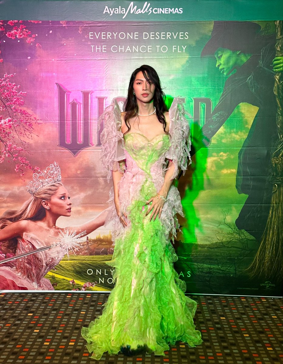 iyudipota's tweet photo. Wicked. 💖💚 https://t.co/URT2nRDZeN