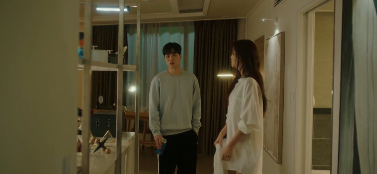 kenthusiastic10's tweet photo. Why did Ki-joon go to such extremes, pretending he cheated to break up with Ha-na? Is he sick or has debt and didn’t want her to suffer? 🤔 Classic trope setup, but he’s too late. It’s all about Cheol-hee and Ha-na now! #MarryYou #MarryYouEp2 #LeeYiKyung #JoSoomin #KooJunhoe https://t.co/BcdIfvGkKo